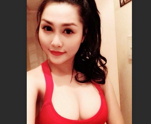 Keperjakaanku Direnggut Tante Girang Seksi