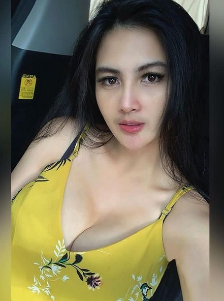 100 Foto Tante Pemersatu Bangsa Di Panggil Hot Mom